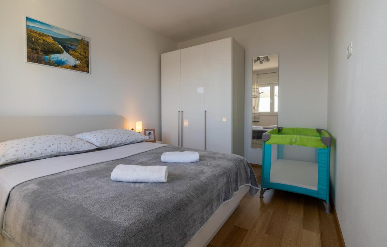 Private Villa Golden Hour With A View Of Split Area Kaštel Sućurac Εξωτερικό φωτογραφία